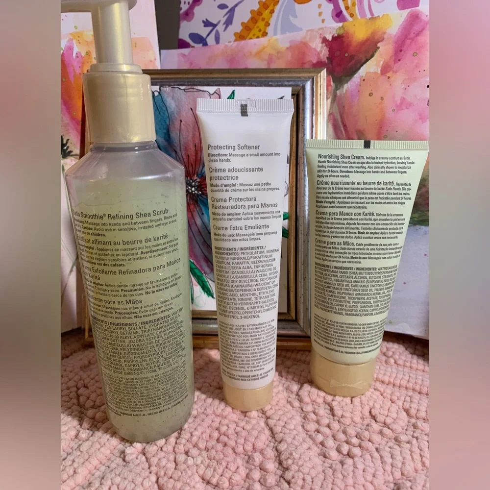 Mary Kay White Tea & Citrus Satin Hands® Pampering Set - Picture 2 of 7